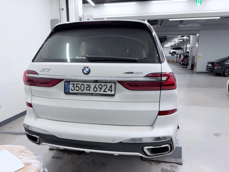 BMW X7