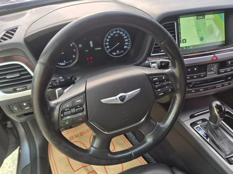 Hyundai Genesis