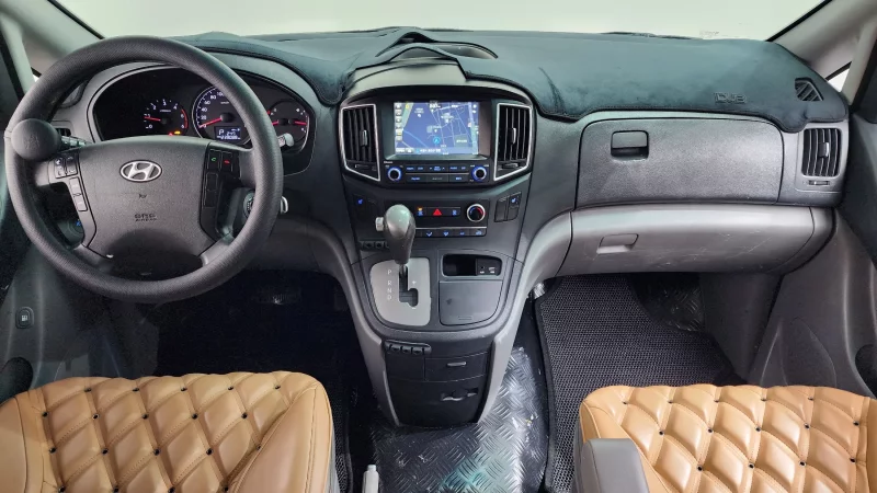Hyundai Starex