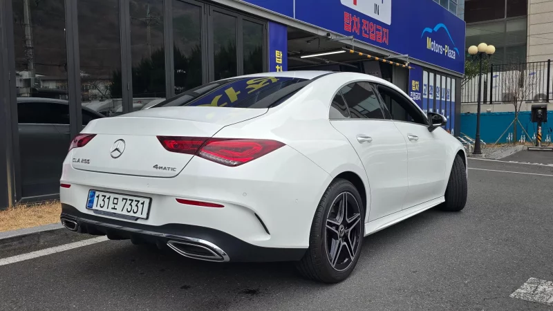 Mercedes-Benz CLA-Class