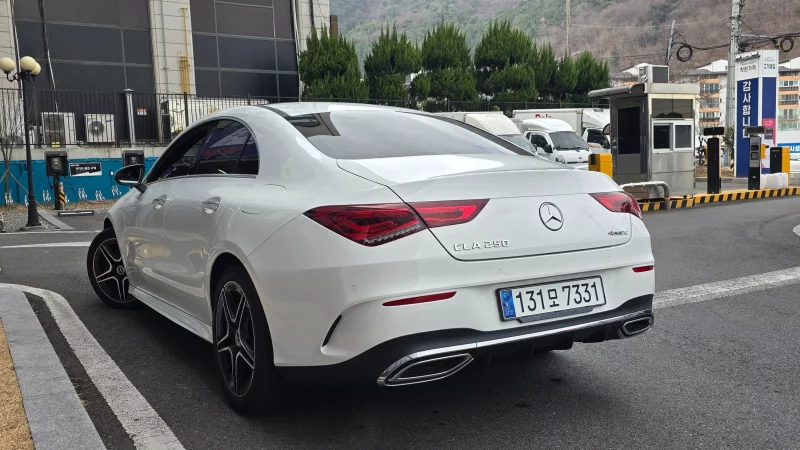 Mercedes-Benz CLA-Class