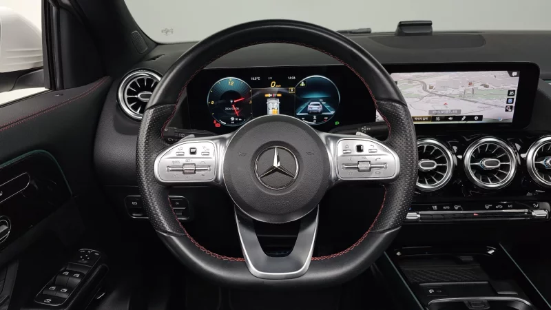 Mercedes-Benz GLA-Class