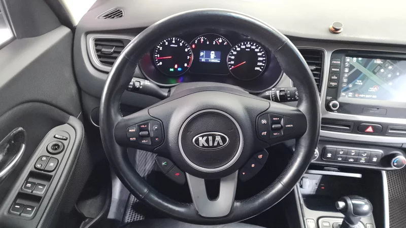 Kia Carens