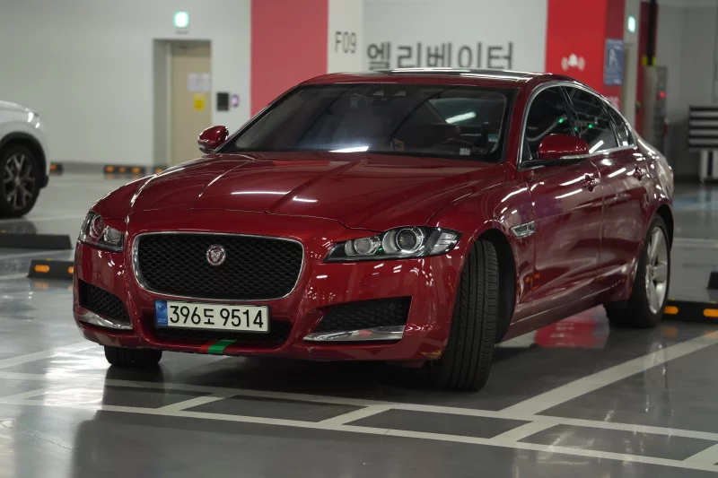 Jaguar XF