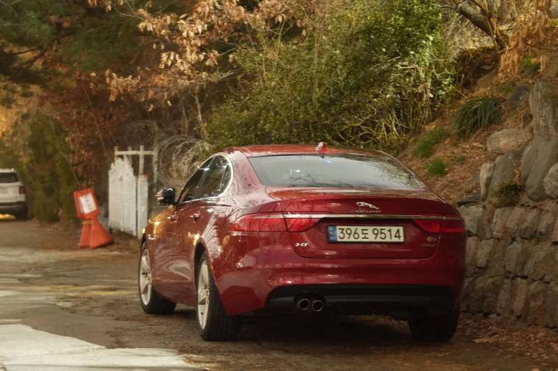 Jaguar XF