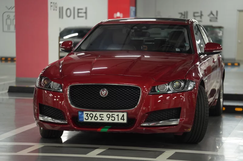 Jaguar XF