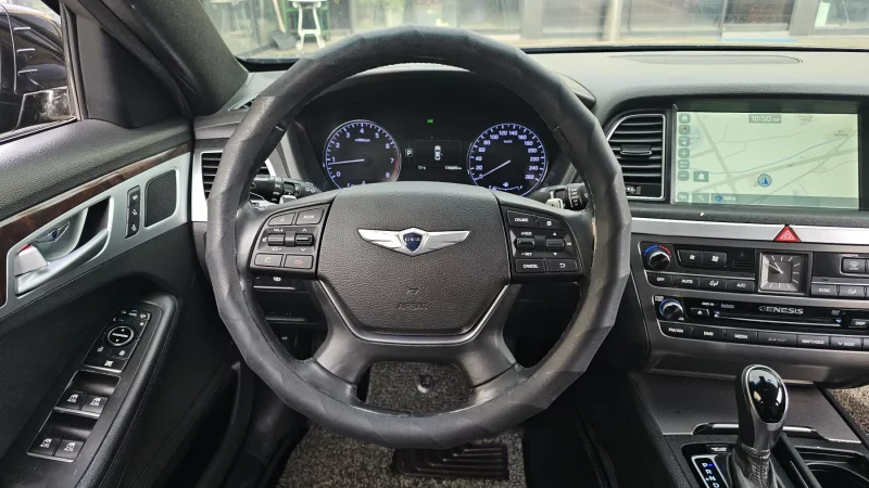 Hyundai Genesis