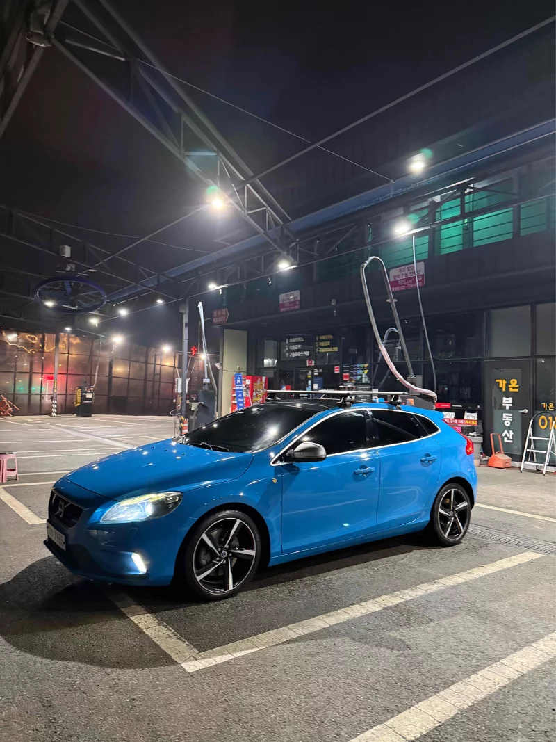 Volvo V40