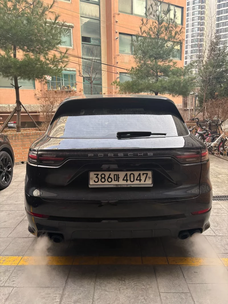 Porsche CAYENNE