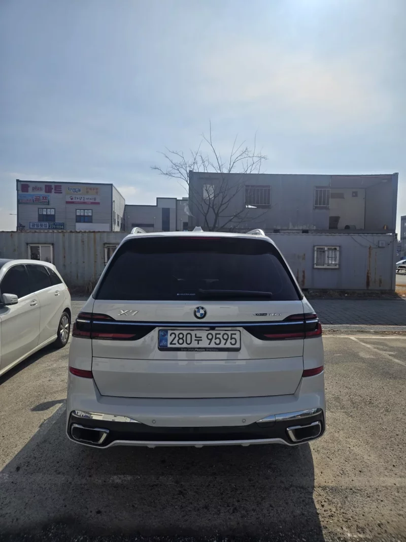 BMW X7