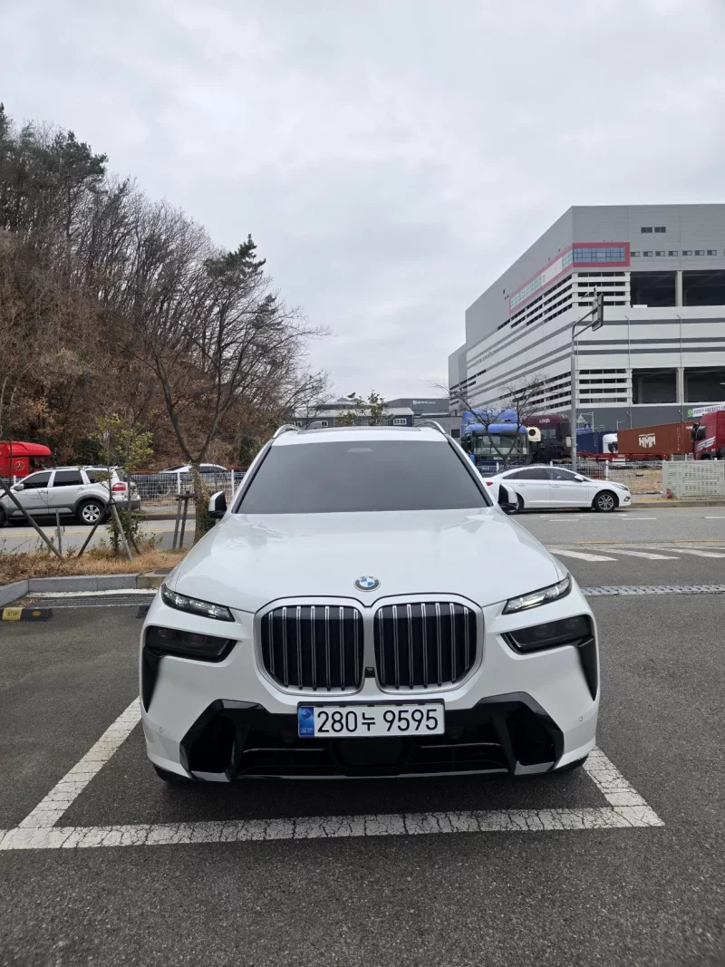 BMW X7