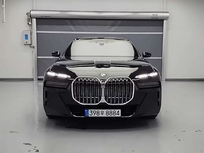 BMW 7-Series