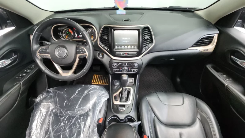 Jeep CHEROKEE