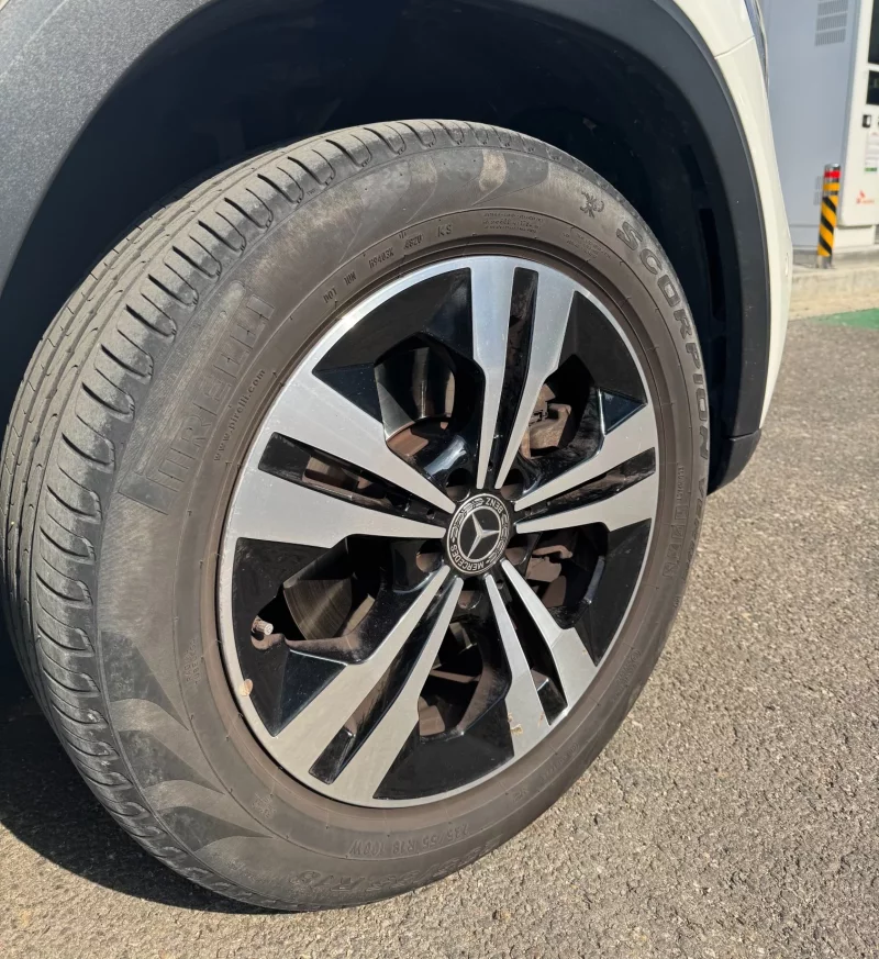 Mercedes-Benz GLB-Class