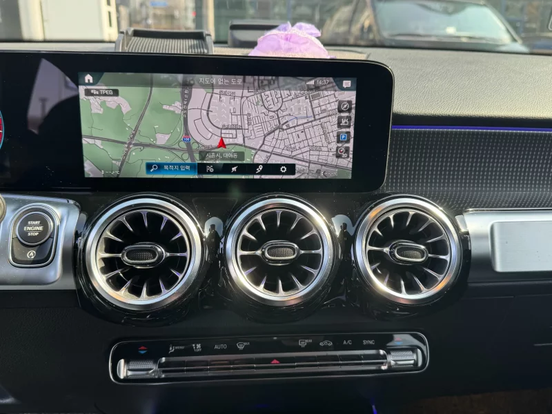 Mercedes-Benz GLB-Class