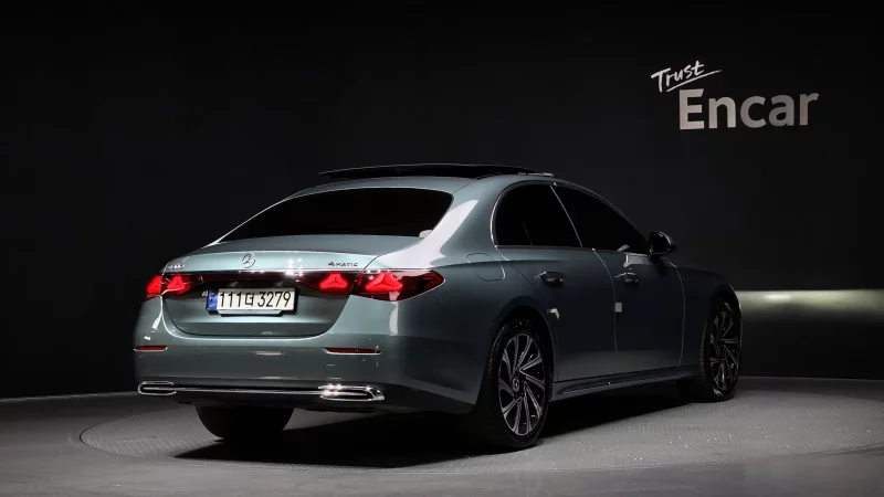 Mercedes-Benz E-Class
