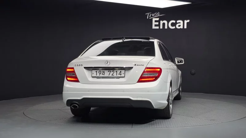 Mercedes-Benz C-Class