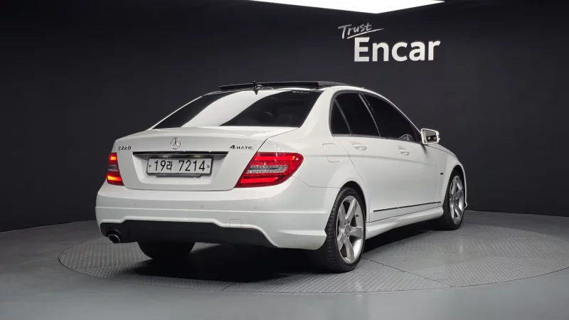 Mercedes-Benz C-Class