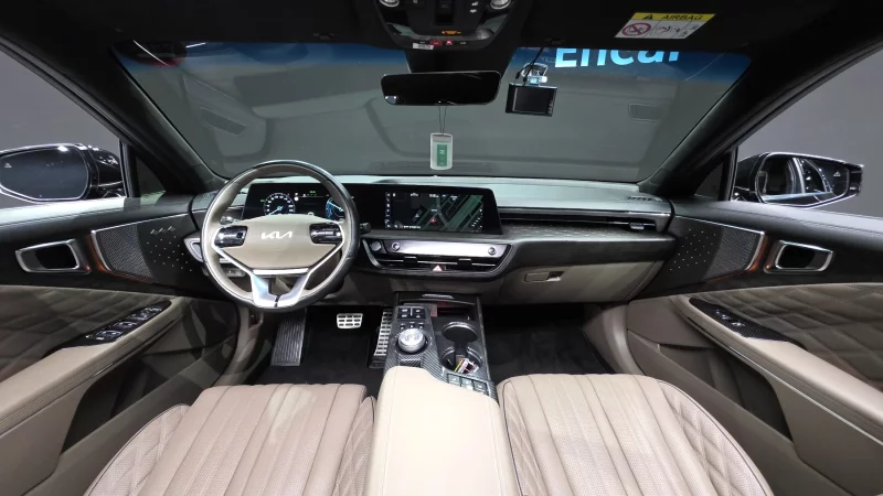 Kia K8
