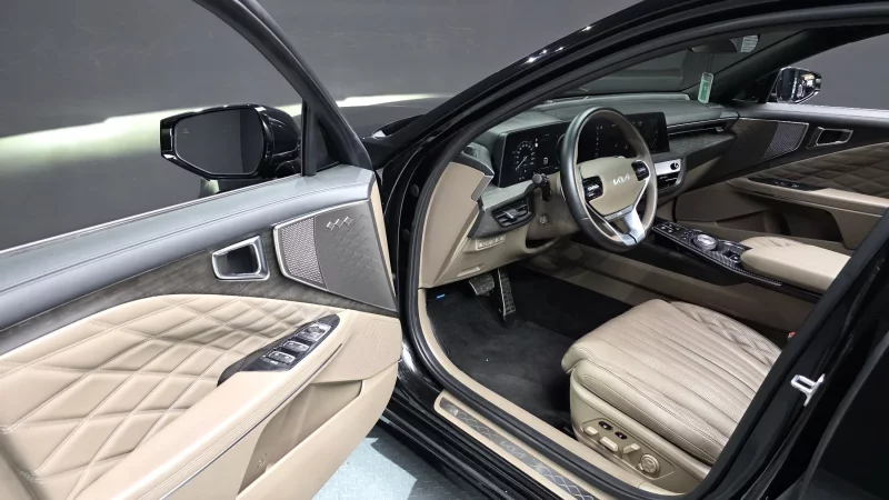 Kia K8