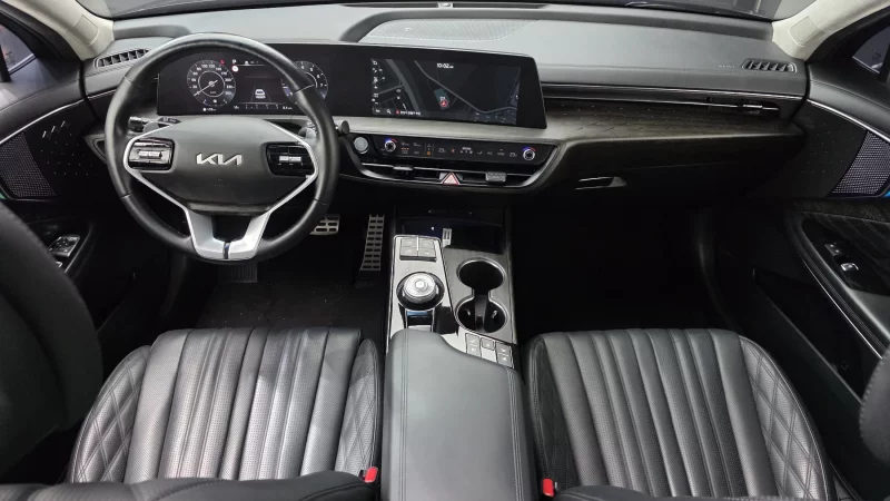 Kia K8