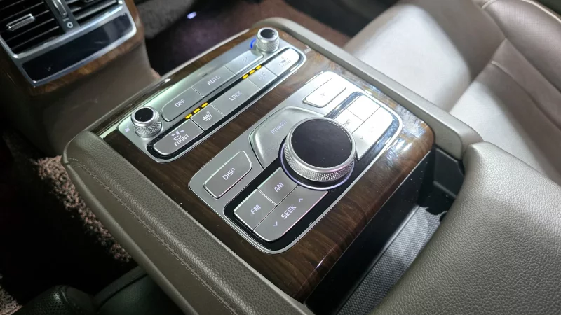 Kia K9