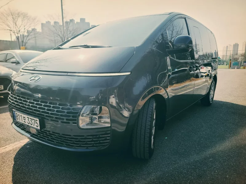 Hyundai Staria