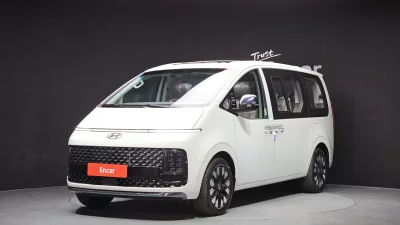 Hyundai Staria