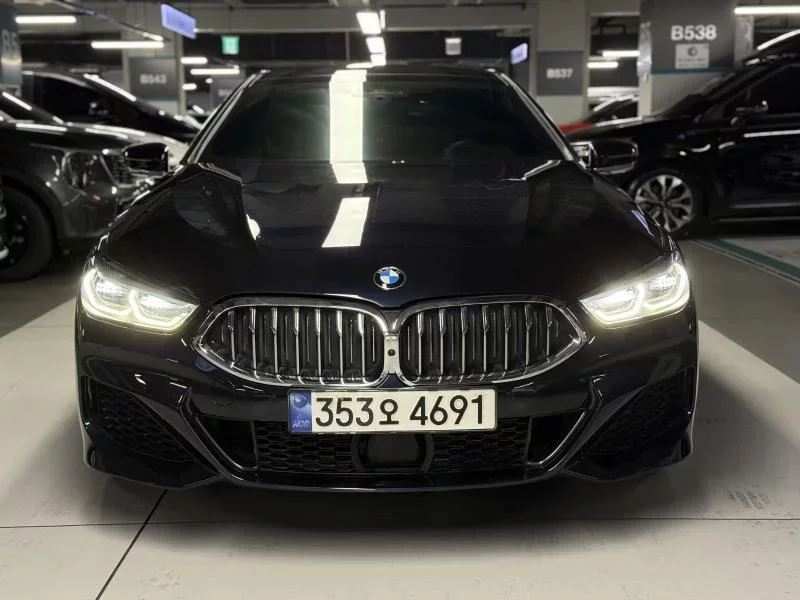 BMW 8-Series