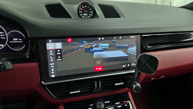 Porsche CAYENNE