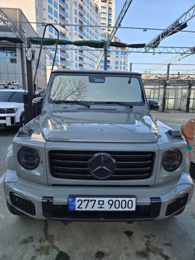 Mercedes-Benz G-Class