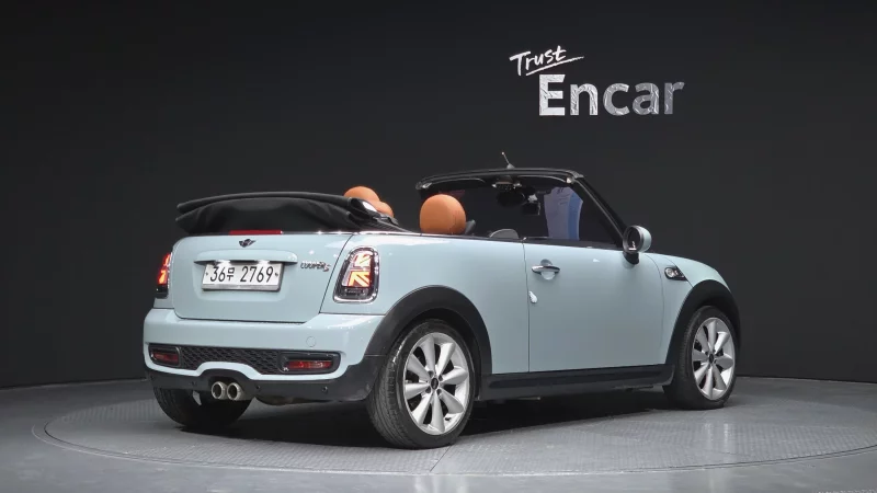 MINI Cooper Convertible