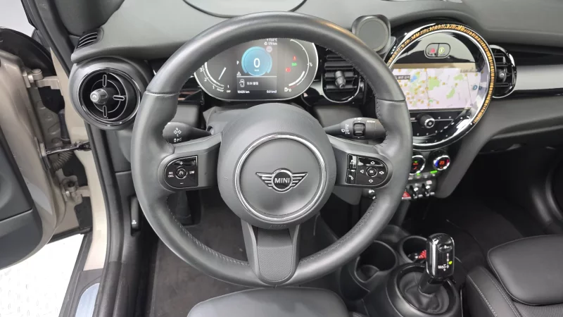 MINI Cooper Convertible