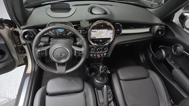 MINI Cooper Convertible