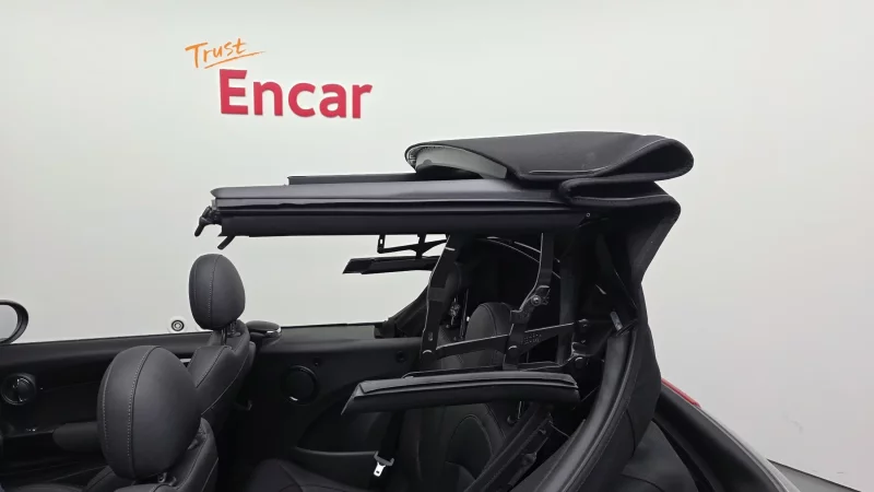 MINI Cooper Convertible