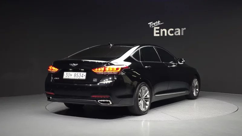 Hyundai Genesis