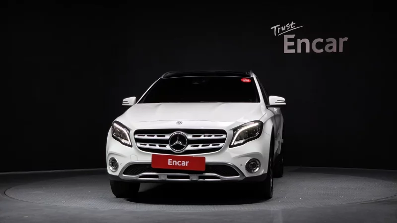 Mercedes-Benz GLA-Class