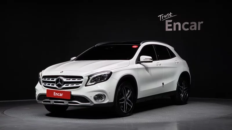 Mercedes-Benz GLA-Class