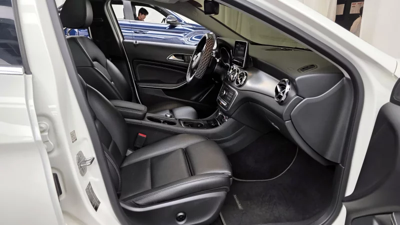 Mercedes-Benz GLA-Class
