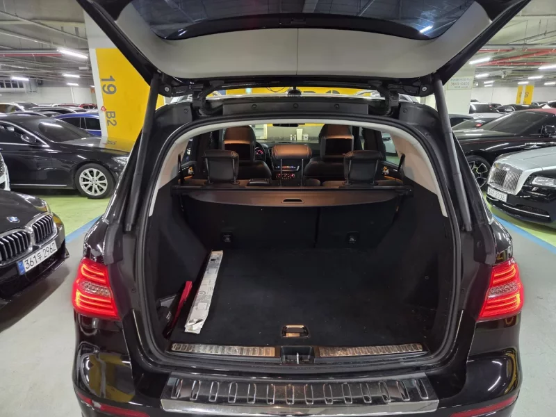 Mercedes-Benz M-class