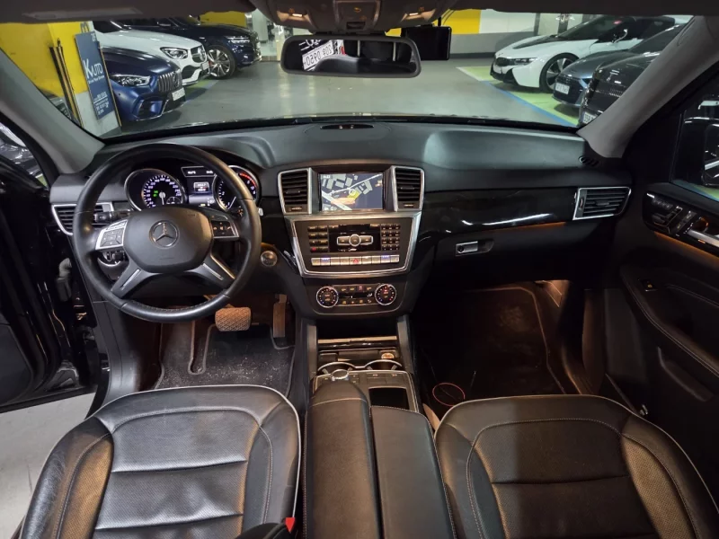 Mercedes-Benz M-class