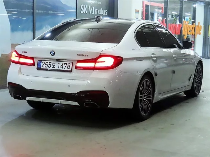 BMW 5-Series