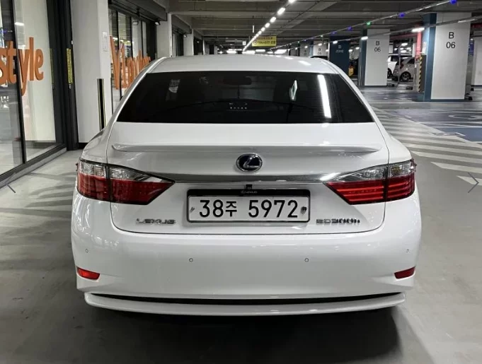 Lexus ES300h