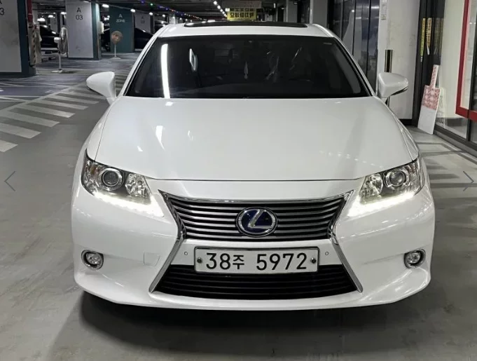 Lexus ES300h