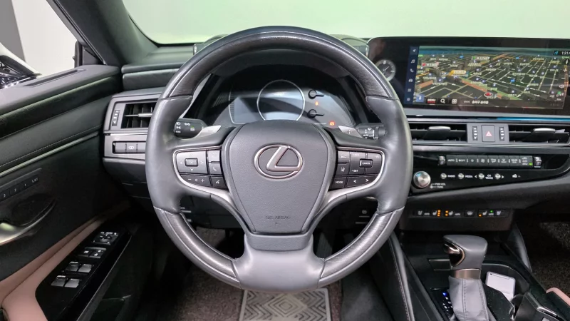 Lexus ES300h