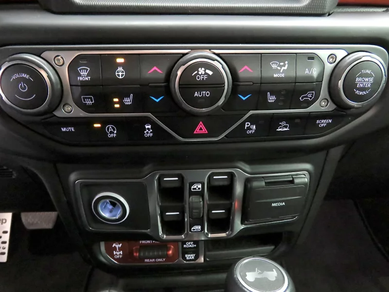Jeep WRANGLER