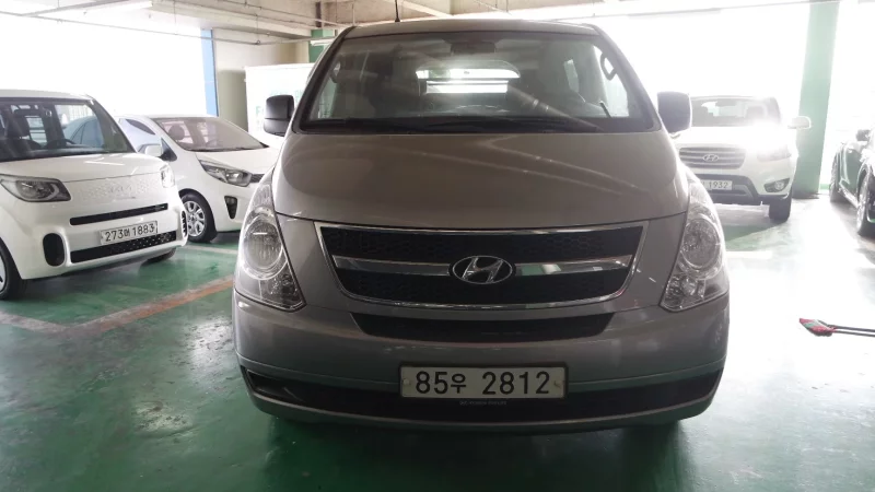 Hyundai Starex