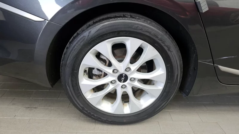 Kia K8