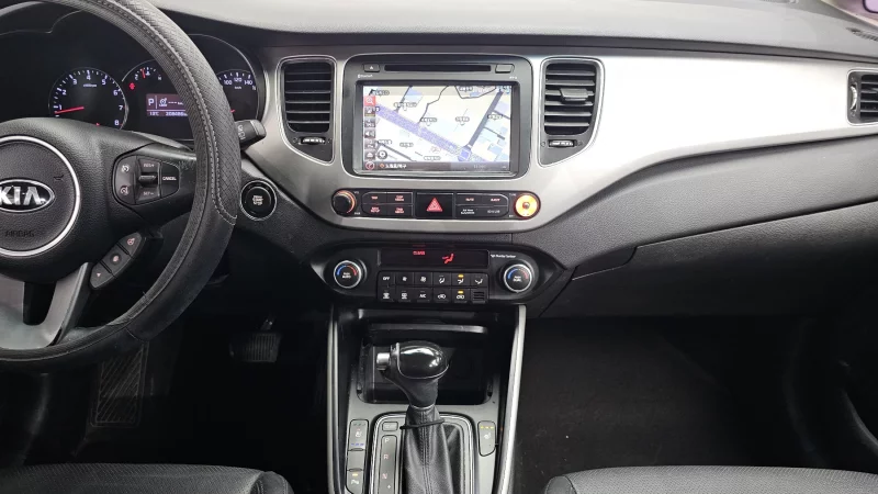 Kia Carens