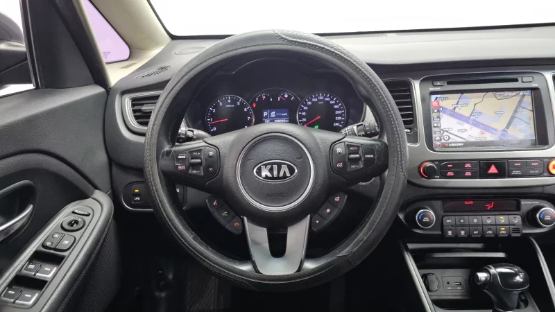 Kia Carens
